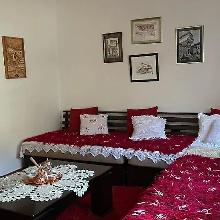 بيت شباب Ana بيرات
