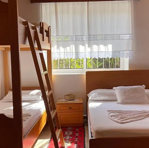 Ana Auberge de jeunesse Berat